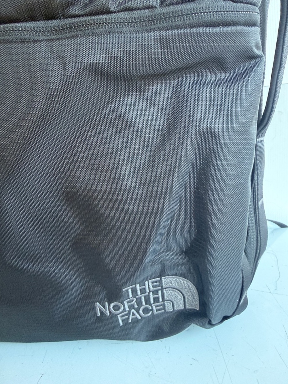 NEW WITH TAGS The North Face 35L Travel Pack Backpack Black Carry On Laptop - Picture 5 of 12